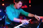 Richard Earnshaw - In Time - 